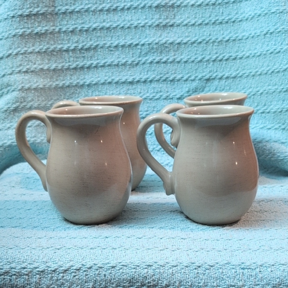 Elegant Cream/ Linen Ceramic Mug Set Of 4 "Palais Royale"